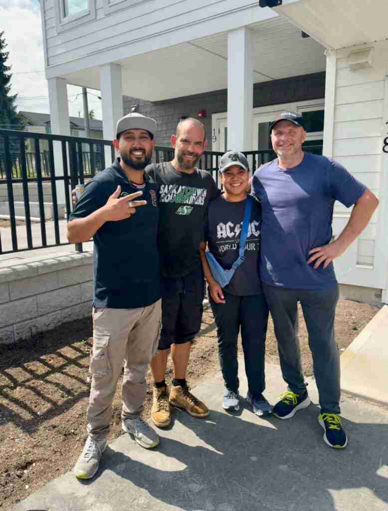 groofy-movers-team-photo